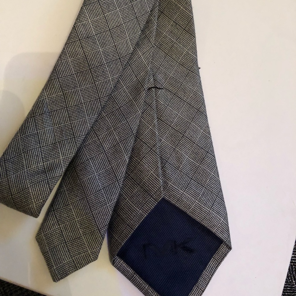 Michael Kors new grey silk check tie